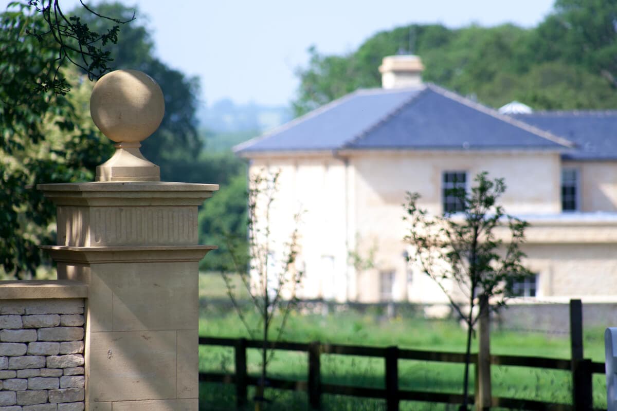Broadwell - House From Distance