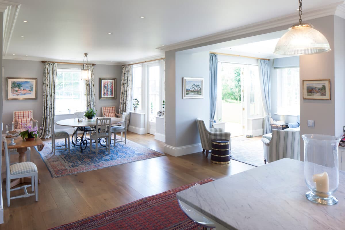 Broadwell - Seating And Dining