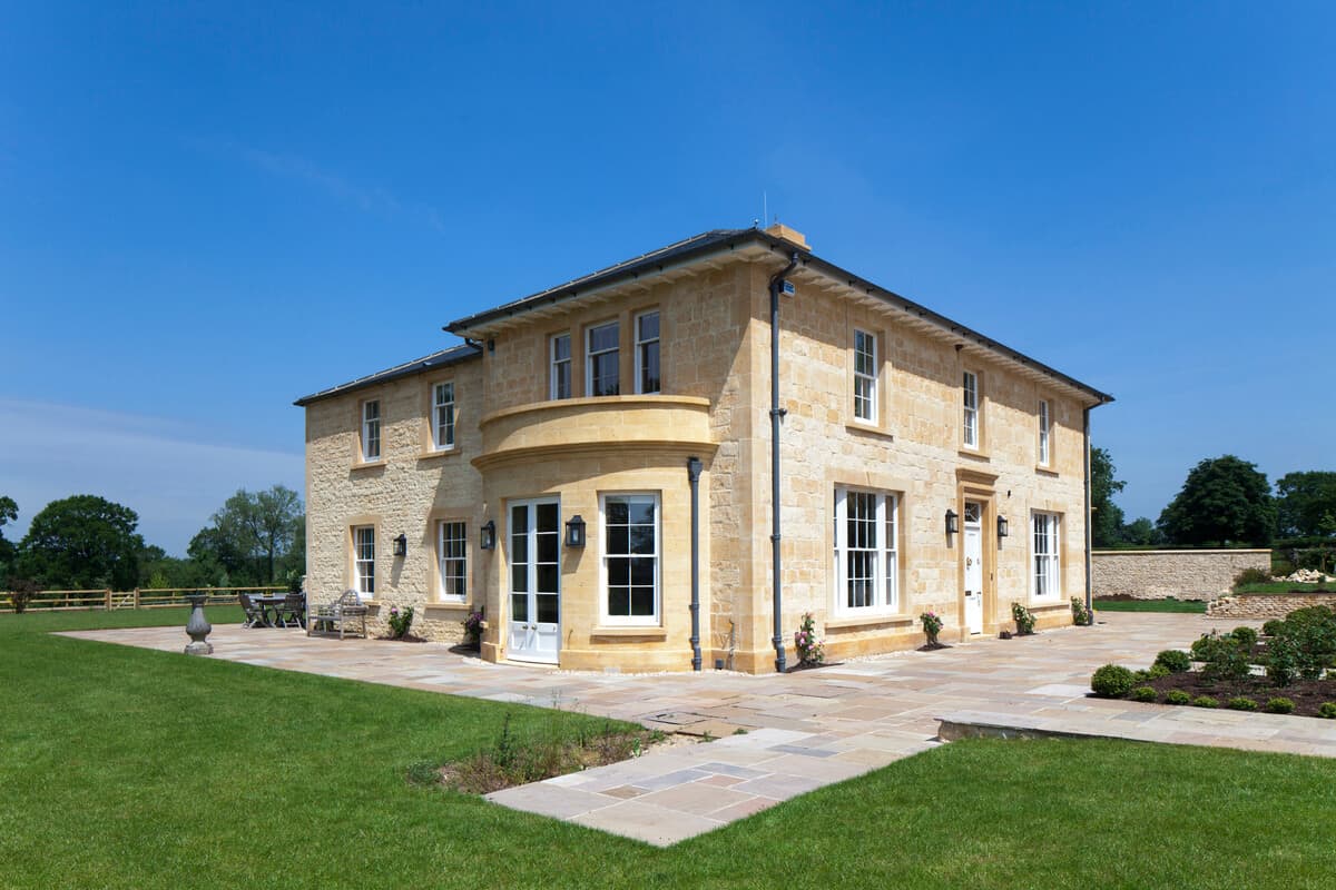 Broadwell - House Side View