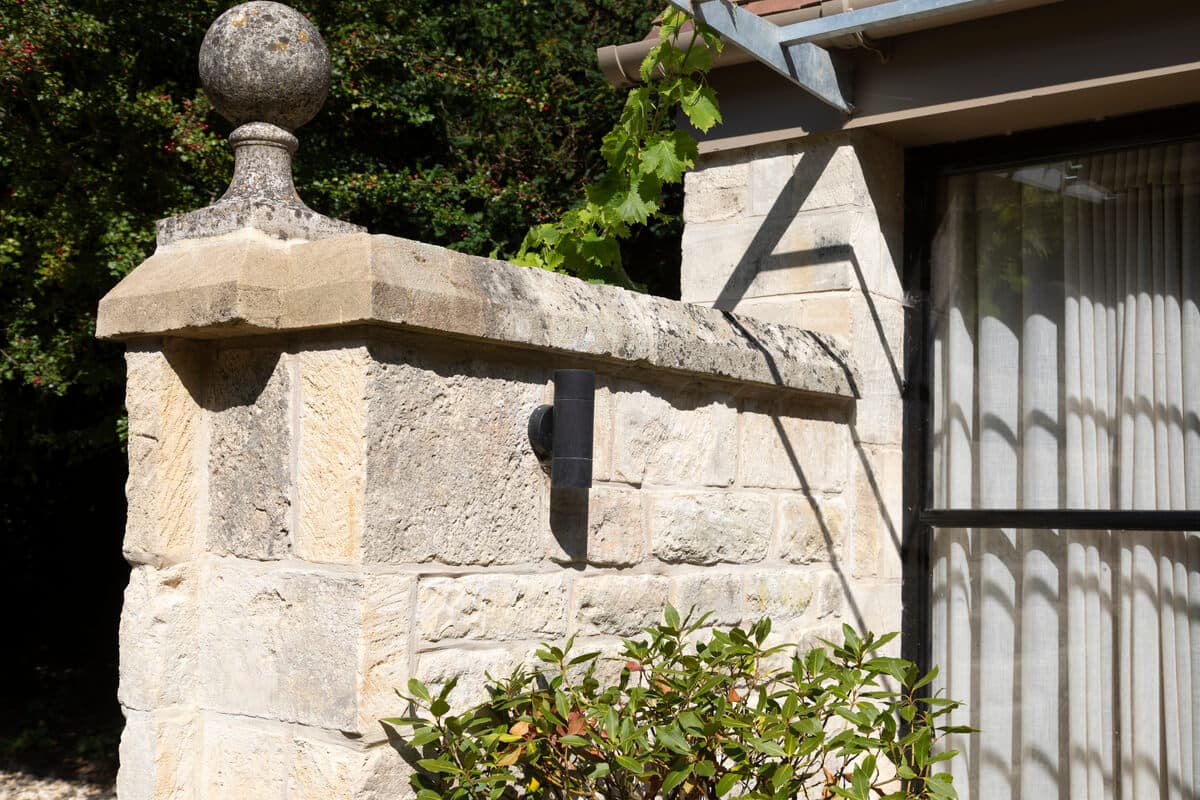 Chipping Norton - Wall Detail