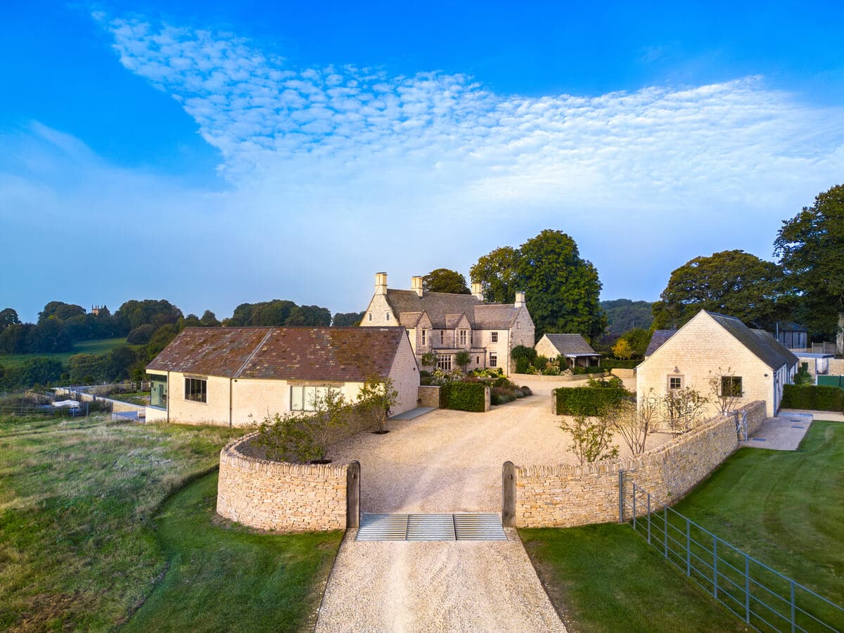 Swerford - Driveway Entrance
