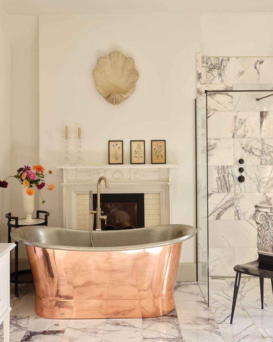 The Tews - Bathroom